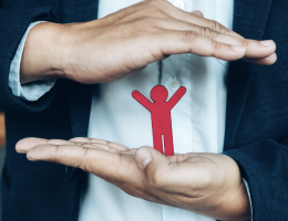 Représentant de section syndicale : la réintégration du salarié prolonge-t-elle la protection liée à l'ancien mandat ? 