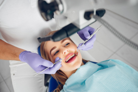 Régulation de l'installation des chirurgien·nes-dentistes : une étape qui en appelle d'autres