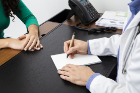 Déserts médicaux : réguler ou reculer ?