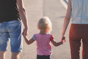 PLFSS 2023 : des avancées pour la politique familiale… mais un manque d'ambition !