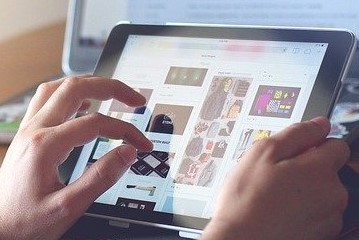 Le numérique à l'épreuve du confinement Le numérique à l'épreuve du confinement