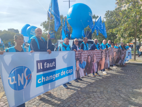 Face à l'urgence sociale, assez des vieilles recettes ! Face à l'urgence sociale, assez des vieilles recettes !